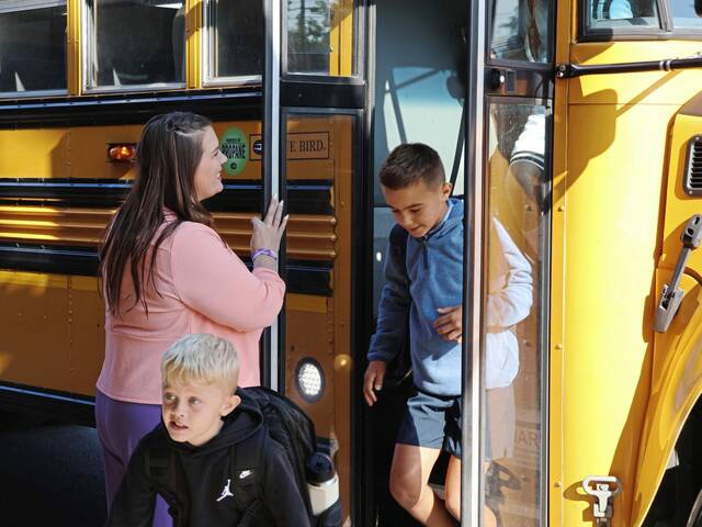 7674977_web1_pcj-schoolfirstday-090524-1