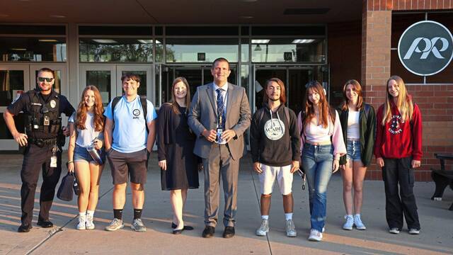 7674977_web1_pcj-schoolfirstday-090524-7