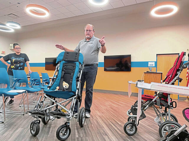 7677110_web1_gtr-AdaptiveStrollers04-083124