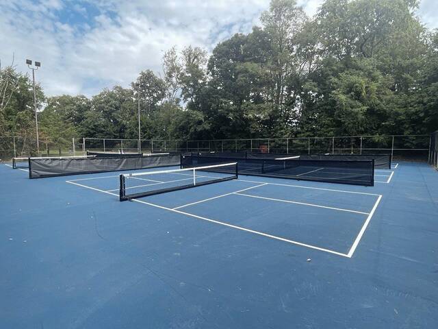 7678483_web1_vnd-lbpickleball3