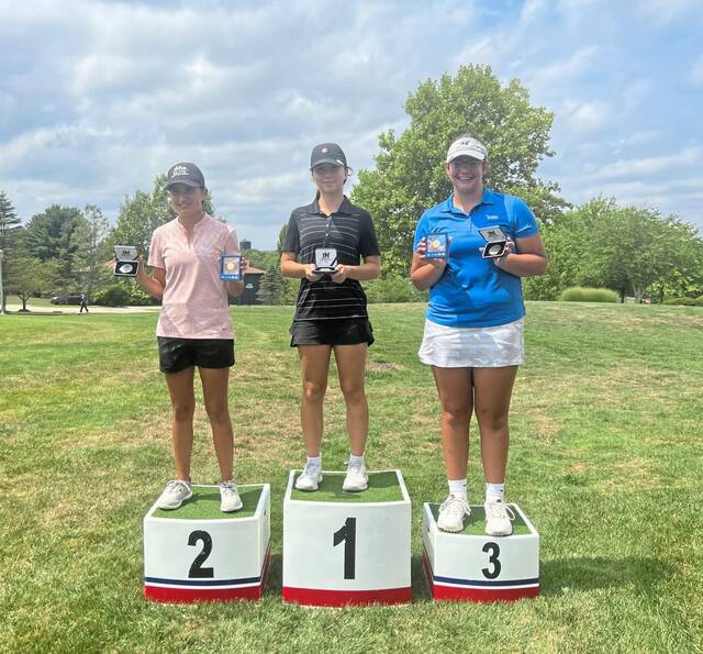 Fox Chapel freshman showing skills in Drive, Chip & Putt competition