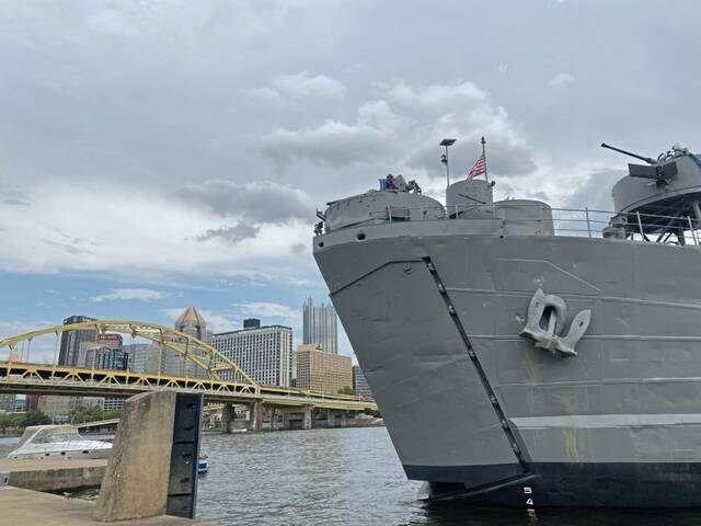 7685372_web1_ptr-LandingShip-1
