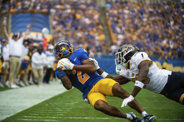7688919_web1_gtr-PittKentState4-090124