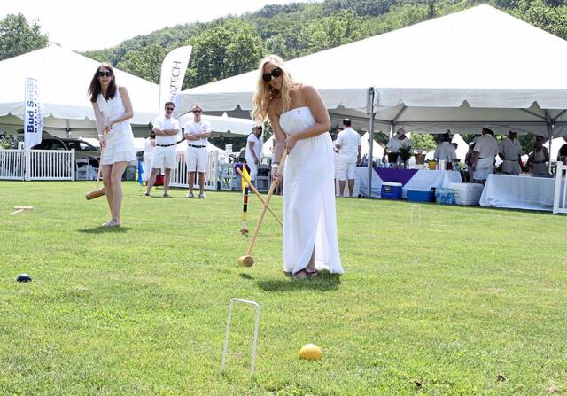 7671143_web1_gtr-croquet2-083124