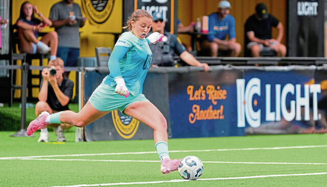 7681041_web1_TE-MaddyNeundorfer02-090524