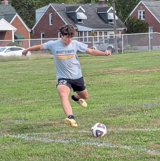 Behind experienced lineup, Riverview boys soccer eyes improvement