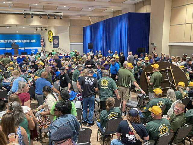7687314_web1_ptr-BidenHarrisLive-tables-090324.jfif