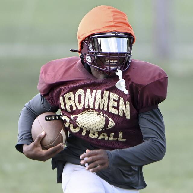 Trib HSSN football player of the week for Sept. 2, 2024<span class="headline-video">Video <i class="fa-solid fa-circle-play"></i></span>