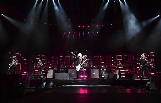 7691016_web1_ptr-GreenDay17-090224