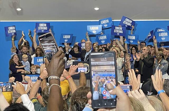 7692776_web1_ptr-BidenHarrisLive-joe-090324