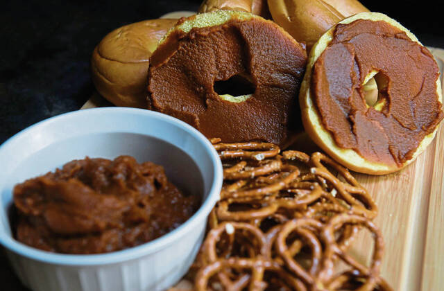 7696184_web1_gtr-pumpkintreats002
