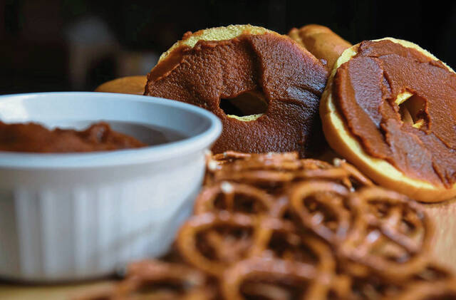 7696184_web1_gtr-PumpkinTreats003