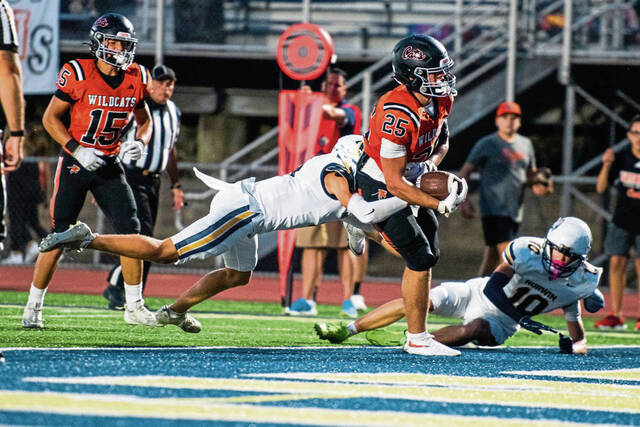 Alex Tatsch scores 4 TDs as Latrobe stays perfect by running over Norwin
