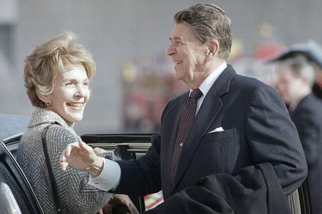 7716738_web1_ptr-NancyRonaldReagan-091124