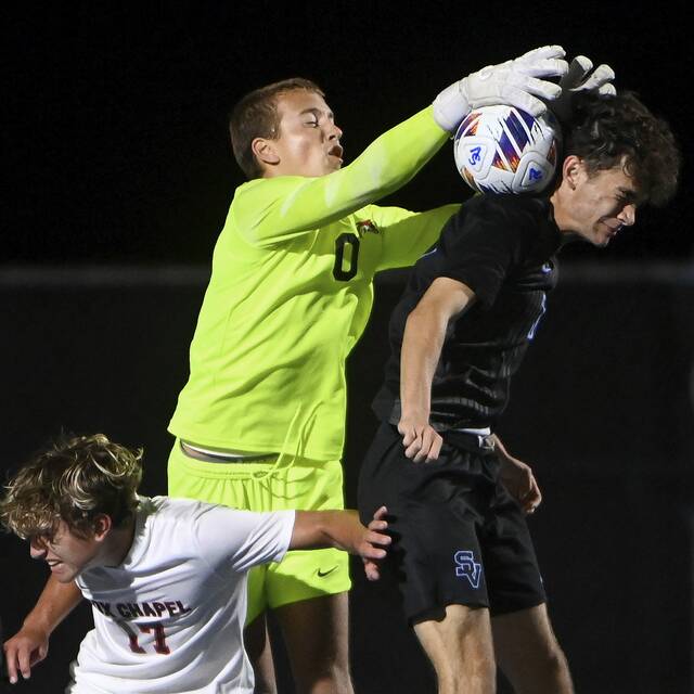 High school roundup for Sept. 10, 2024: Fox Chapel stops Seneca Valley in 4A showdown