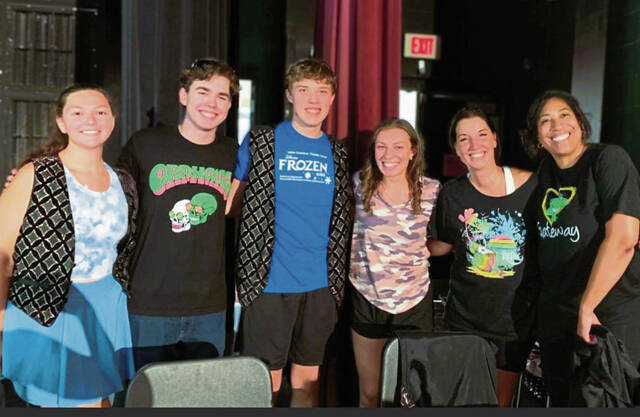 7719571_web1_Alumni-showcase-3