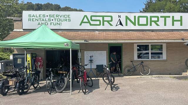 7720854_web1_naj-ebikeride-091924-1