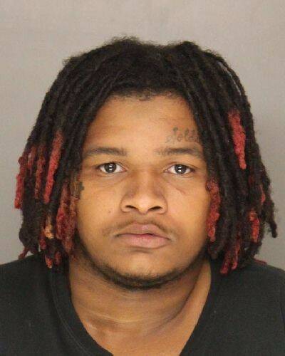 7745489_web1_Taylor-Trevon