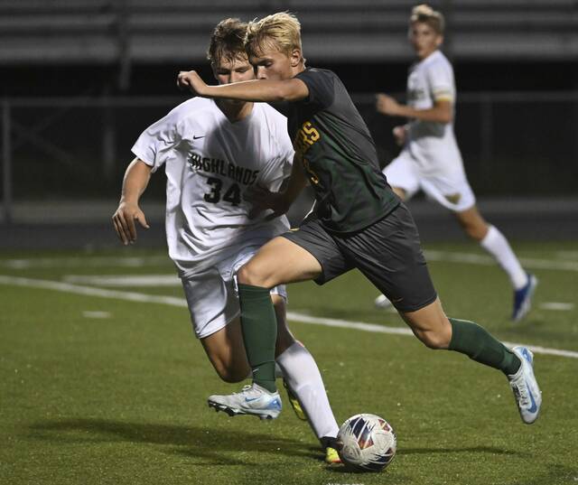 A-K Valley soccer notebook: Deer Lakes boys pushing for another section title
