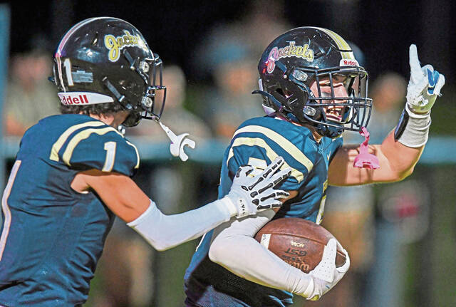 Freeport bounces back from tough loss to earn runaway victory over Burrell