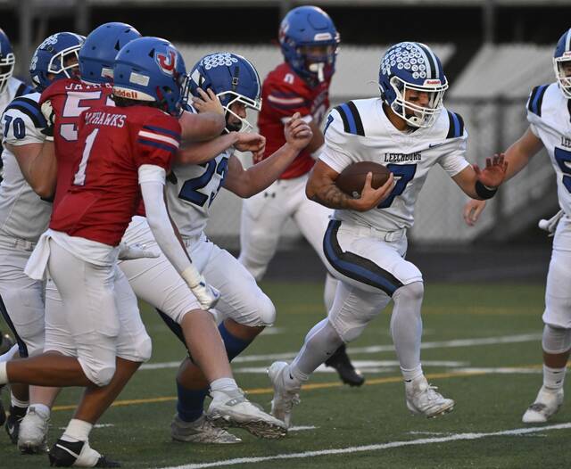 A-K Valley high school football notebook: Leechburg rolling at 5-0