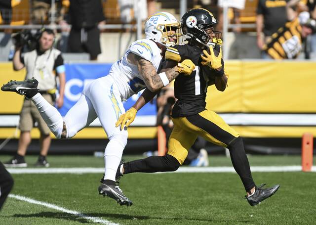 7759397_web1_ptr-SteelersChargers10-092324