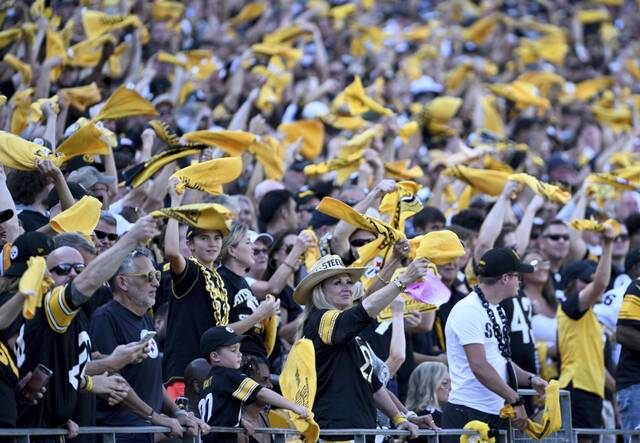 7759397_web1_ptr-SteelersChargers36-092324