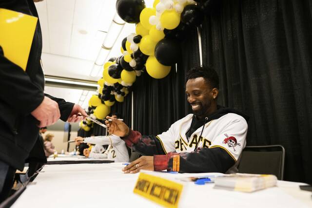 7764625_web1_ptr-piratesfest6-010724