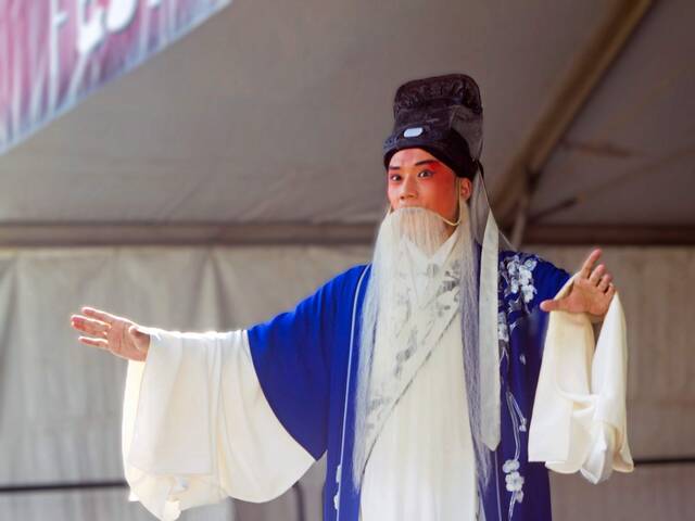 7769368_web1_ptr-chineseculturalfest-092624-3
