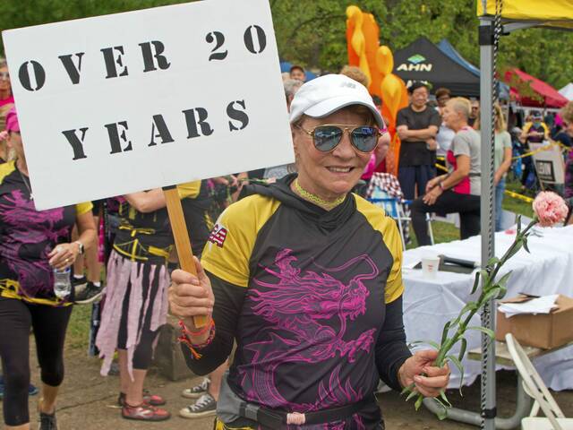 7785758_web1_naj-dragonboat-101024-5