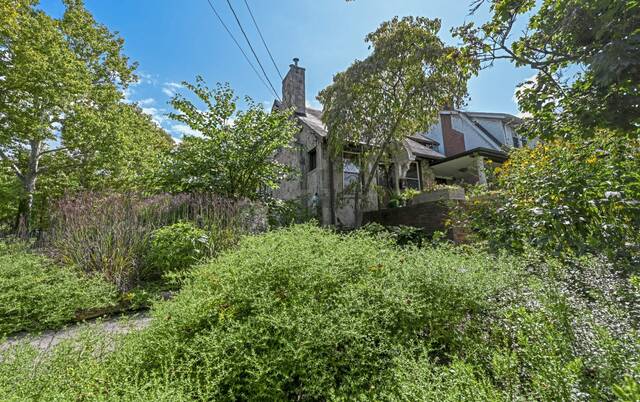 7651582_web1_part-phippsgardenfrankelside-092324