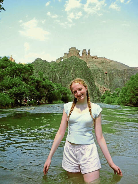 7771901_web1_sew-Russia-101724-4