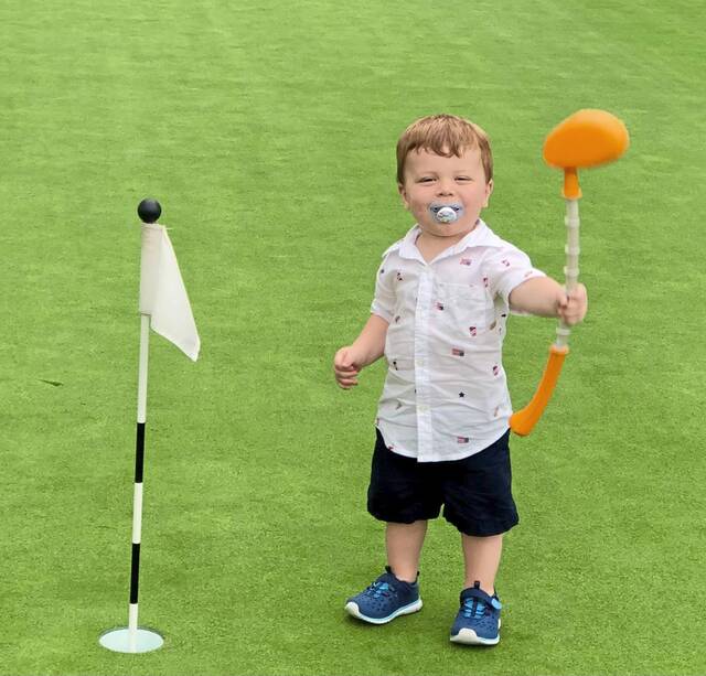7785394_web1_her-golfer-101724-5