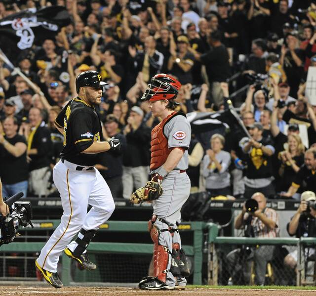 7787913_web1_ptr-bucs14-100213