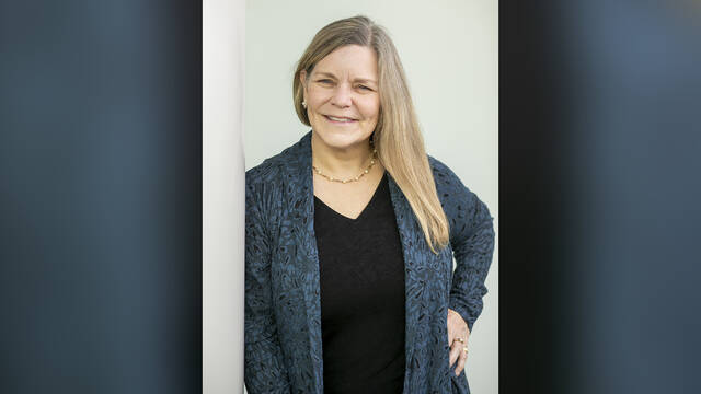 7788642_web1_DC_231023A_Faculty_Portraits_WEB