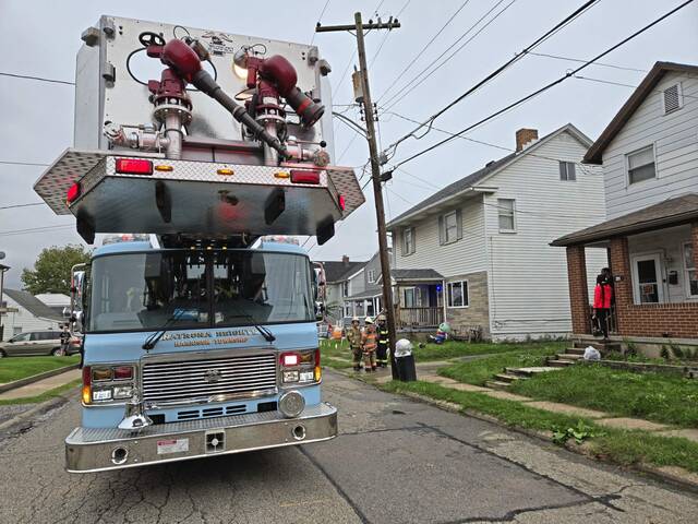 7789576_web1_vnd-harrisonfire2-100224