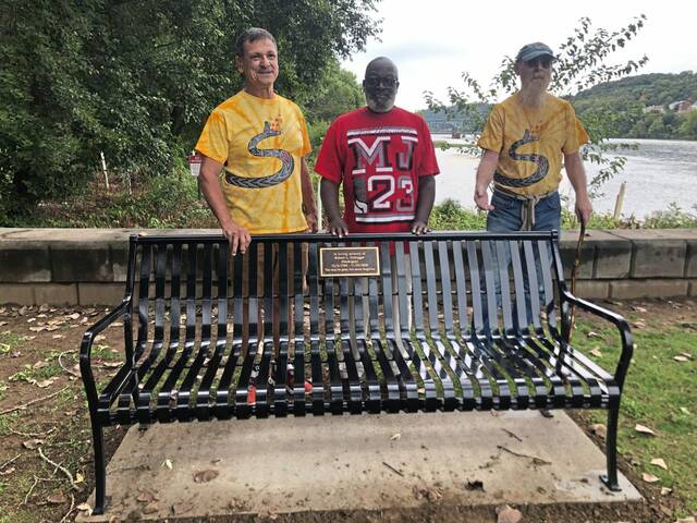 7794433_web1_HER-SnakeBench3-101024