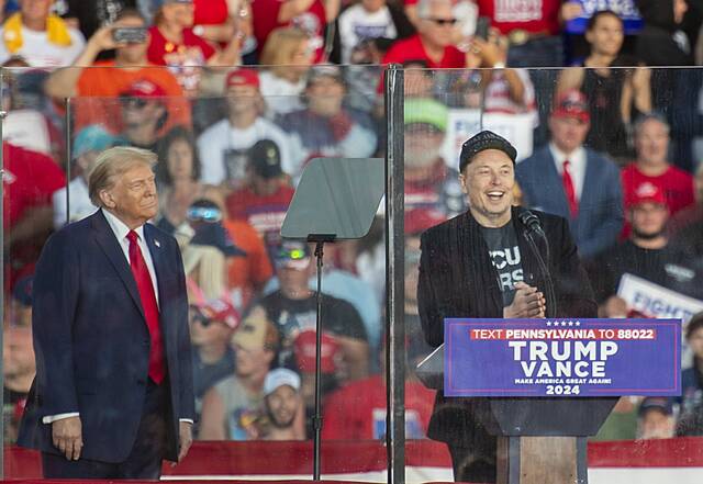 7797997_web1_PTR-TrumpLive23