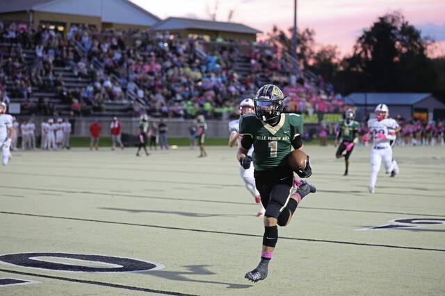Belle Vernon finally gets big plays from offense, routs Chartiers Valley