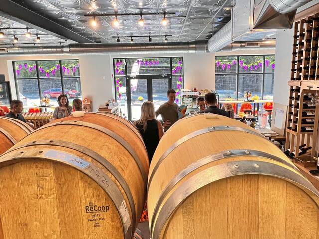 7806389_web1_her-winery-101724-10
