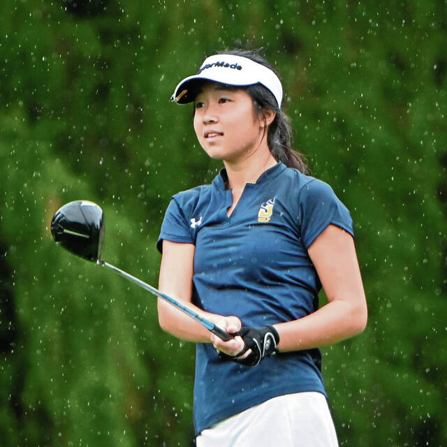 Freshman WPIAL champ, improving veteran players form backbone of Shady Side Academy girls golf team