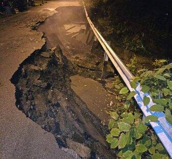 7823445_web1_ptr-landslide2