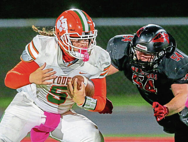 Elizabeth Forward uses big plays to pull away from Yough