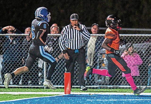 Clairton too much for Leechburg in Eastern Conference 1st-place showdown