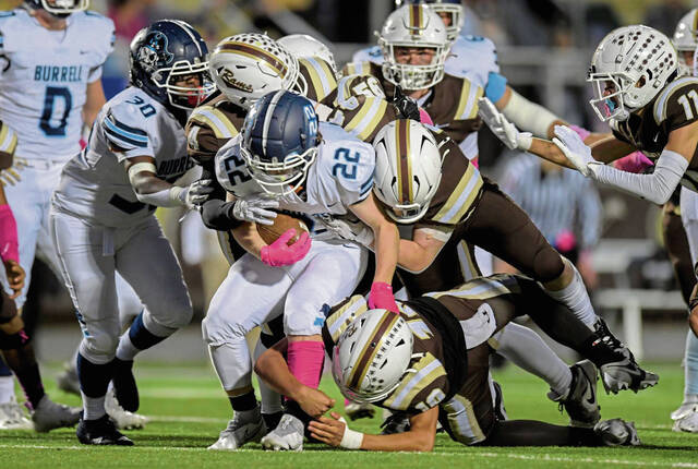 Highlands bottles up Burrell star Trey Coury, rolls to victory