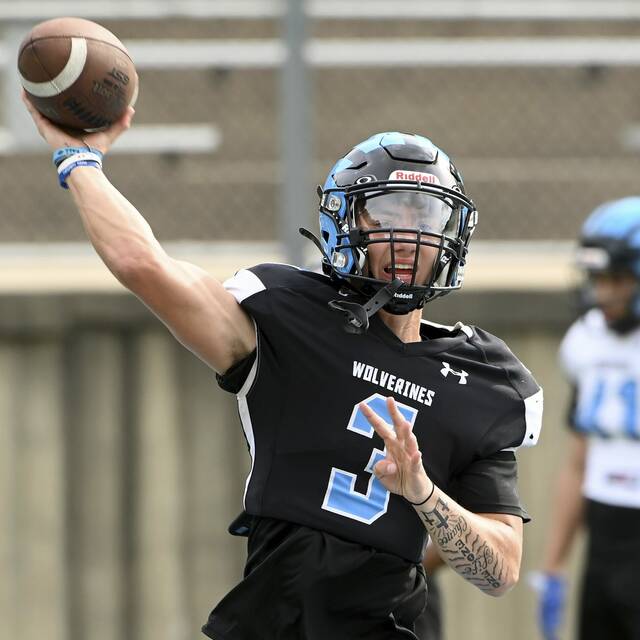 High school football roundup for Oct. 11, 2024: Woodland Hills holds off Gateway in Big East