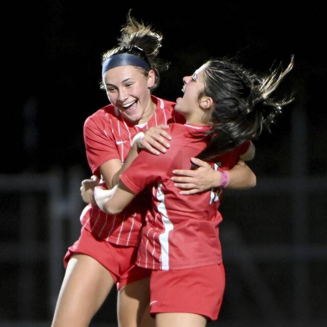 High school roundup for Oct. 14, 2024: Peters Township beats Fox Chapel in late-season clash of section leaders