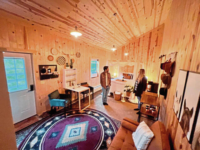 7832510_web1_sew-stableairbnb-102424-5