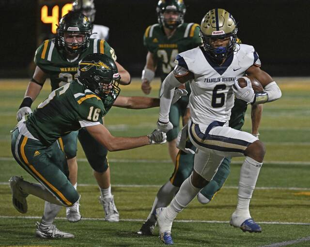 Westmoreland County high school football notebook: Teams close in on playoff berths