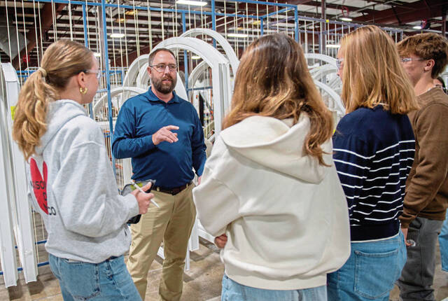 7835717_web1_gtr-VentanaStudents11-101724